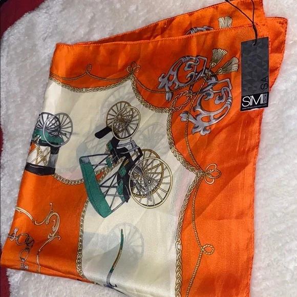 Simi Square Scarf - Picture 6 of 10